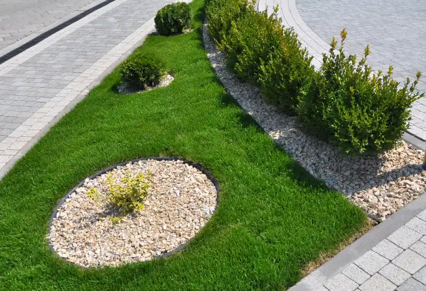 Key Factors to Consider When Planning Landscape Edging Projects Reseda, CA