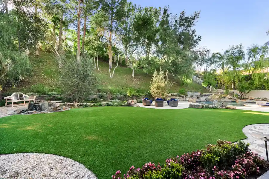 Reliable Lawn Care Service in Reseda, CA
